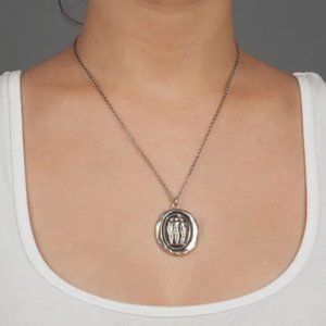 Elegant Silver Pendant Necklace